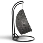 LeisureMod Fauteuil suspendu œuf 2 places avec support - Balançoire / hamac de patio en rotin osier pour extérieur/intérieur avec coussins