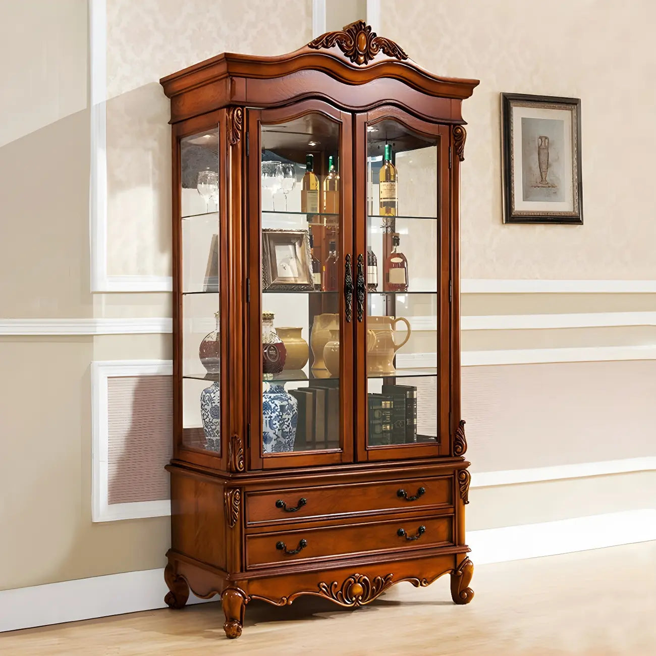 Vitrine en bois marron traditionnel avec portes vitrées
