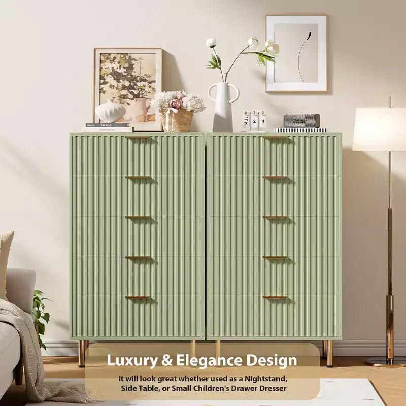 Commode moderne en bois de 122 cm de haut avec 5 tiroirs cannelés profonds et un large plateau pour chambre à coucher, salon, couloir, chambre d'enfant