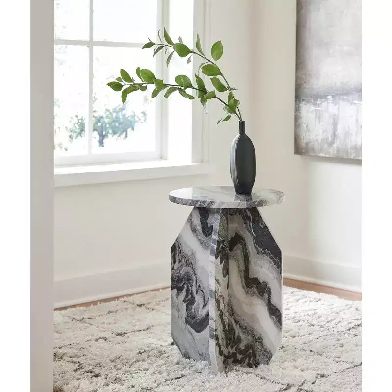 Table d'appoint Signature Design by Ashley Wrenlane en marbre naturel noir, blanc et taupe