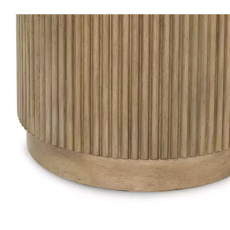 Table d'appoint ronde Camdill de Signature Design by Ashley avec plateau imitation marbre, brun clair