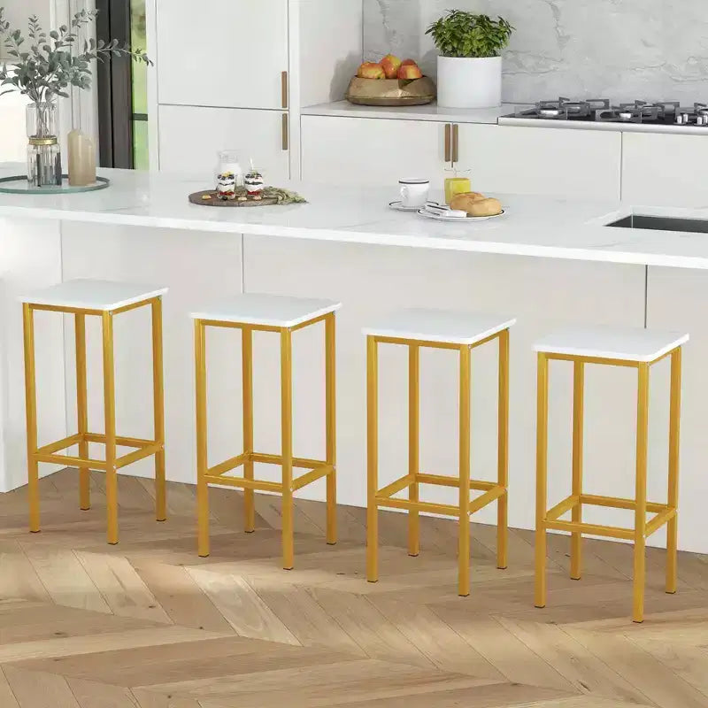 Lot de 4 tabourets de bar Costway 26", avec cadre en métal, repose-pieds, sans dossier, hauteur de comptoir, marron