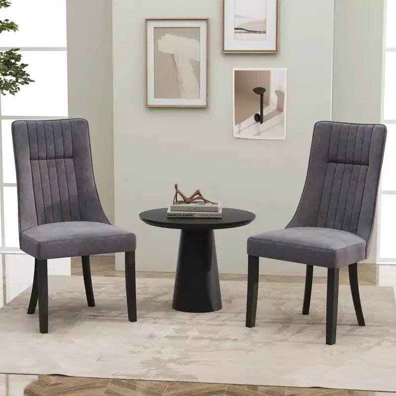 Lot de 2/4 chaises de salle à manger Costway avec dossier haut touffeté, pieds en bois d'hévéa, style moderne