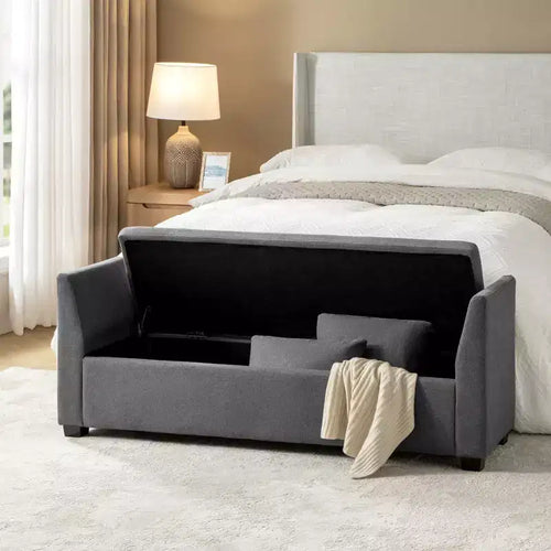 Banc de rangement Amelia avec pieds robustes en plastique|ART OF LIVING DESIGNS