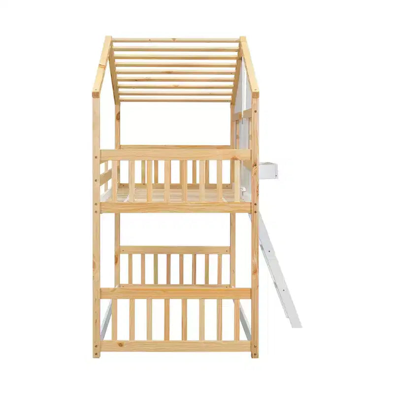 Lit superposé Whisen Twin sur Twin avec toit, fenêtre, jardinière, porte, barrières de sécurité et échelle