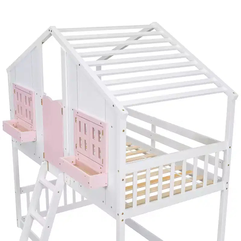 Lit superposé Whisen Twin sur Twin avec toit, fenêtre, jardinière, porte, barrières de sécurité et échelle