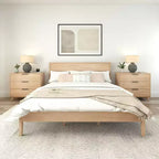 Lit King en bois massif Plank+Beam Duo avec tête de lit à panneaux, aucun sommier tapissier requis