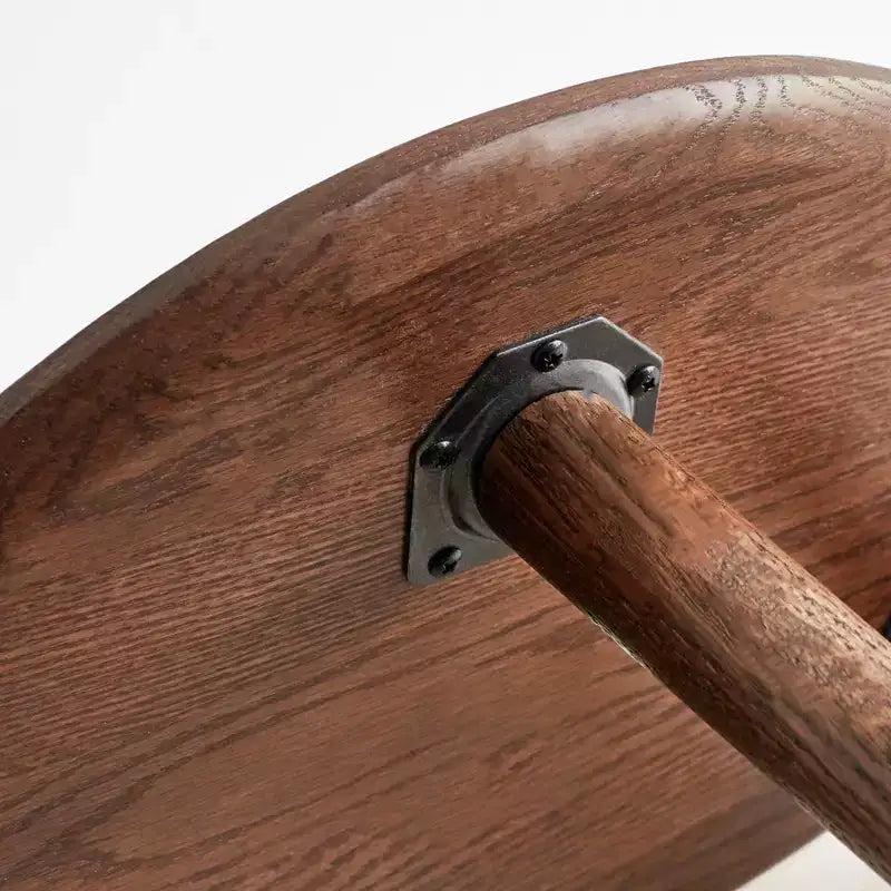 GDFStudio Adolph Table Basse Ovale Mid-Century Moderne 33.46 L en Bois de Chêne Massif à Trois Pieds