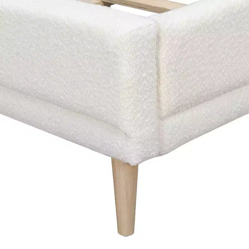 Lit plateforme Christopher Knight Home Nicky Bouclé rembourré avec tête de lit à oreilles, Blanc