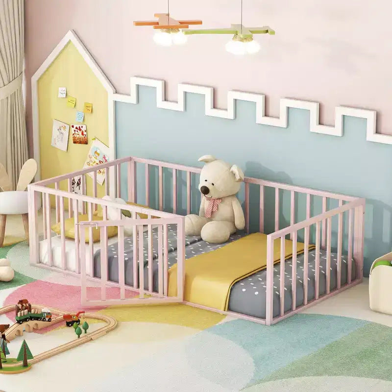 Okak Lit en métal pour enfant jumeau/double/grand, cadre de lit avec clôture surélevée et porte verrouillable, lit pour enfant pour chambre d'enfant et salle de jeux