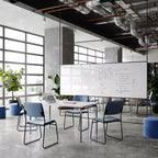 Lot de 5 chaises empilables à haute densité Flash Furniture de la série HERCULES, capacité de 227 kg, avec base luge