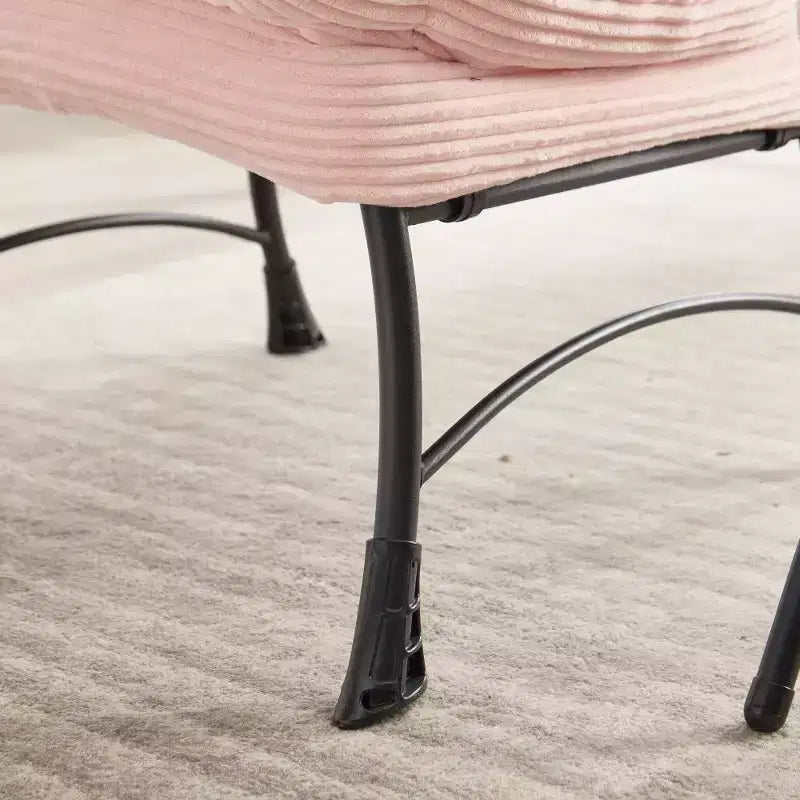 Fauteuil de salon moderne Zeus et Ruta rembourré avec accoudoirs, poche latérale et pouf assorti