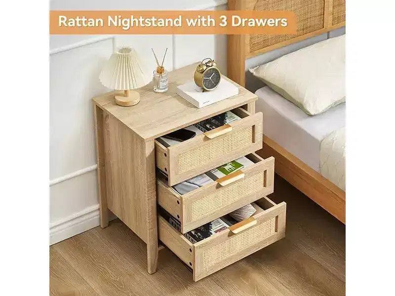 Table de chevet en rotin 21,7L x 15,7l x 25H, finition chêne avec 3 tiroirs en rotin naturel, pieds en bois massif, table de chevet bohème pour chambre et salon