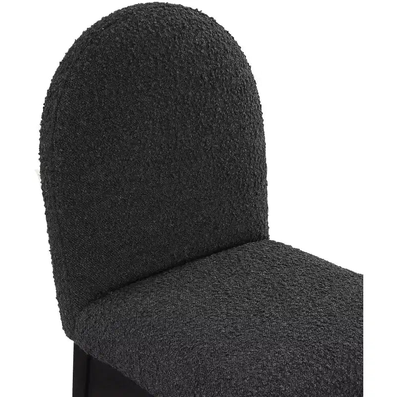 Meridian Furniture, Chaise de salle à manger Waldorf en tissu bouclé