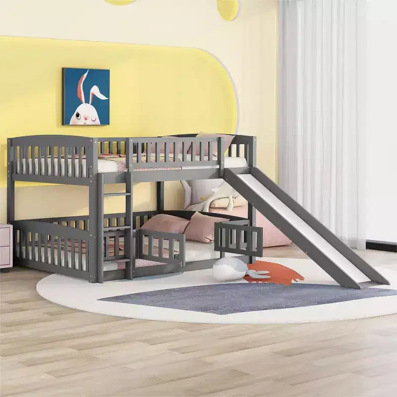 Lit superposé avec toboggan, lits superposés bas double sur double avec barrière et échelle pour tout-petits, enfants et adolescents, blanc