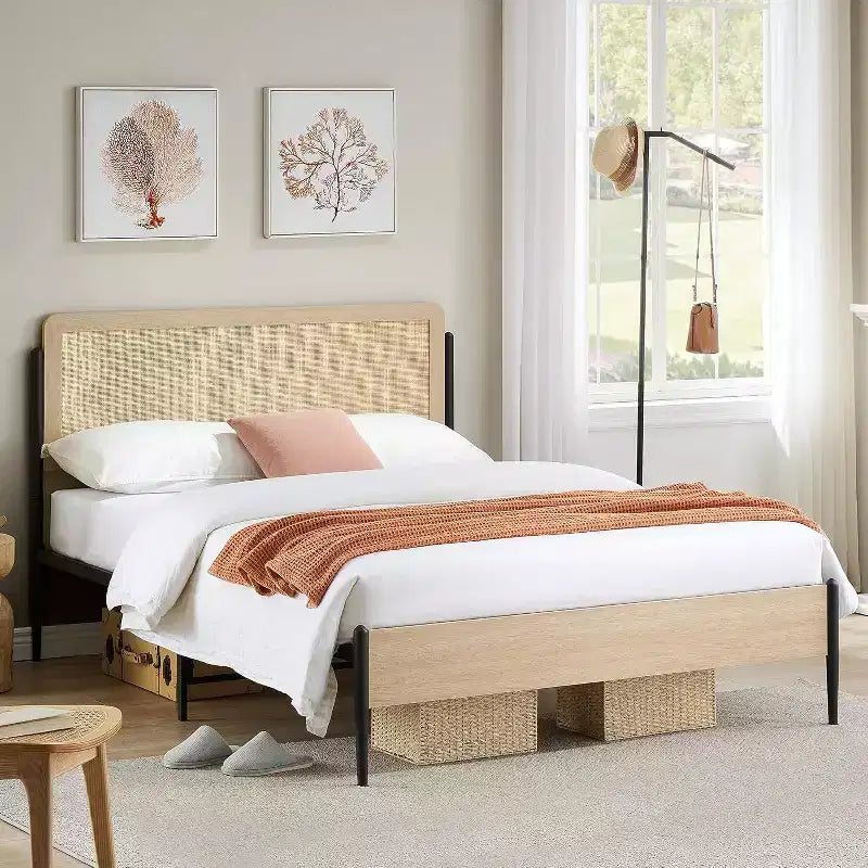 Cadre de lit en rotin intégral Acekool, tête de lit en rotin naturel, plateforme bohème, rangement sous le lit, sommier tapissier non requis, chêne blanc