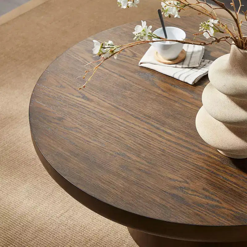 Table basse ronde Okak 36L pour salon, plateau en placage bois, table d'appoint pour canapé avec pied cylindrique pour petit espace bureau à domicile