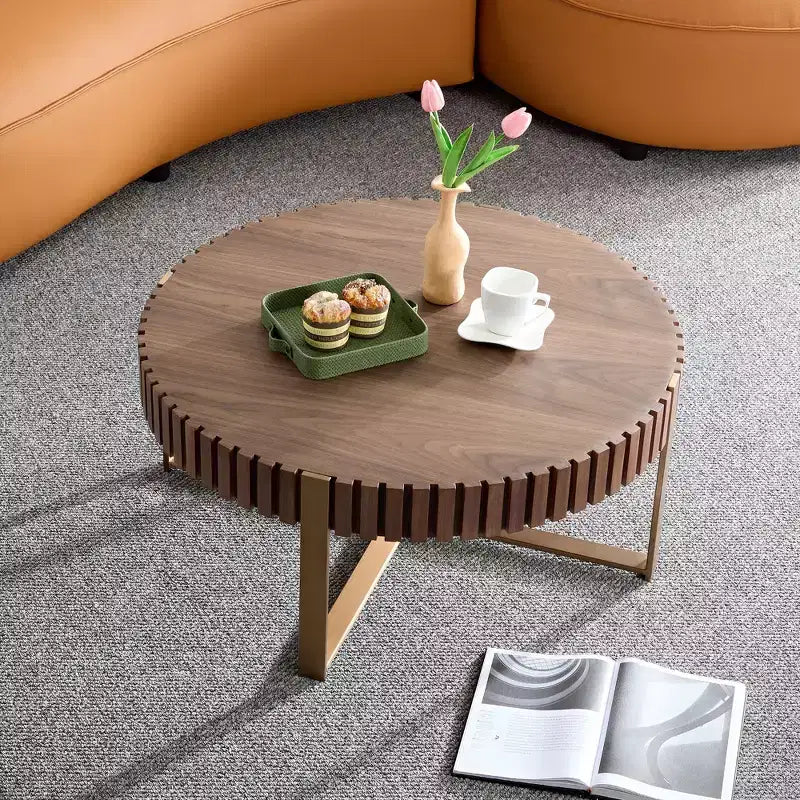 Table basse Okak moderne en bois fabriquée à la main, 80 cm (31,5 po) de long avec piédestal robuste, table d'appoint ronde peu encombrante pour petit salon ou bureau