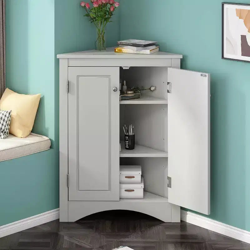 Meuble d'angle triangulaire avec étagères réglables et portes, unité de rangement en bois peu encombrante pour salle de bain, cuisine, salon, gris