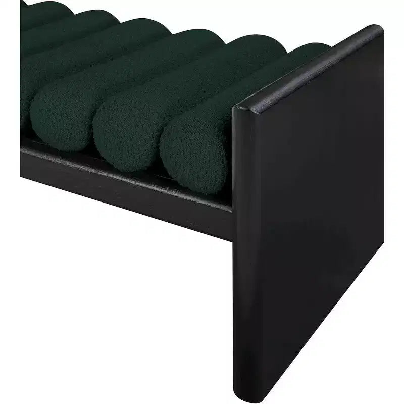 Meridian Furniture, Banc Waverly en tissu bouclé