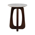 Table d'appoint moderne en bois, marbre et fer, avec base sculpturale ajourée et design géométrique contemporain pour un style raffiné dans les intérieurs.