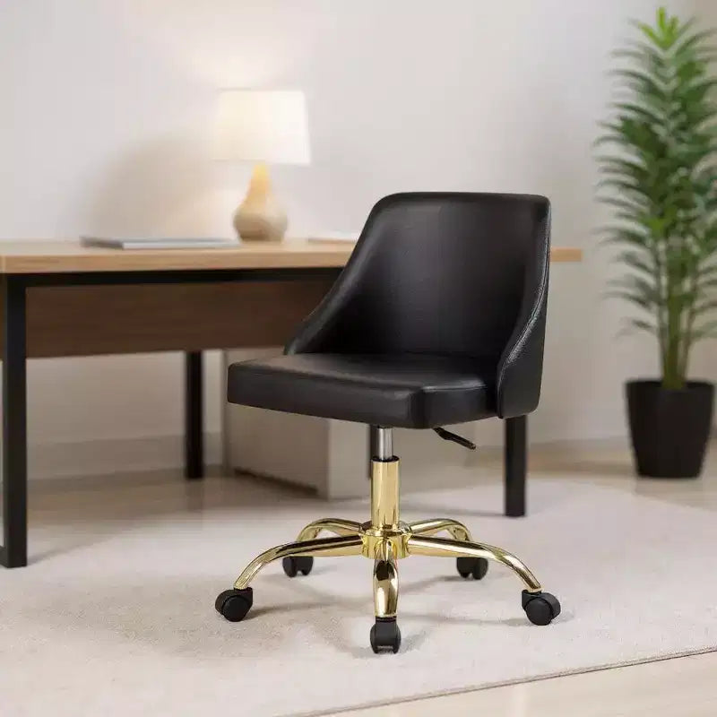 Chaise de bureau pivotante à roulettes réglable en hauteur HomeRoots en similicuir noir et or