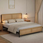 Cadre de lit Boho avec tête et pied de lit en rotin naturel, lit plateforme double en bois sans sommier tapissier, assemblage facile sans bruit en métal.