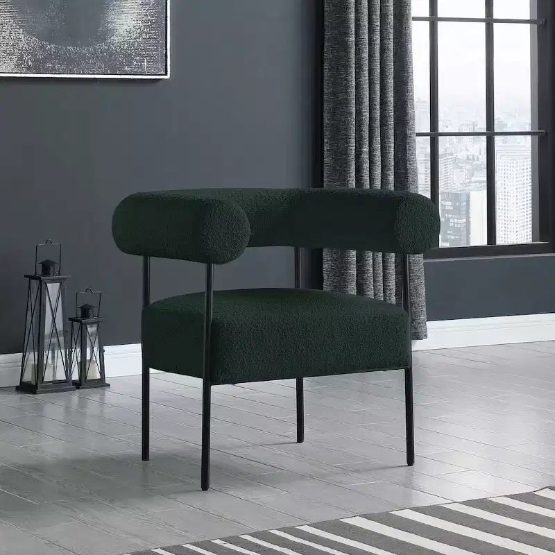 Meridian Furniture, fauteuil d'appoint Blake en tissu bouclette