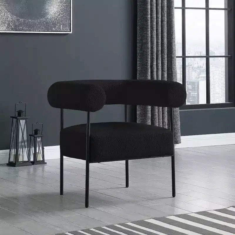 Meridian Furniture, fauteuil d'appoint Blake en tissu bouclette