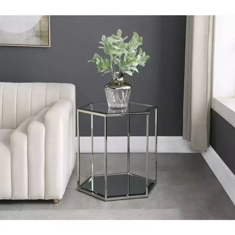 Meridian Furniture, Table d'appoint Sei