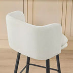 Tabouret de comptoir pivotant Spruce&Spring avec dossier incurvé, assise double épaisseur et piètement en métal