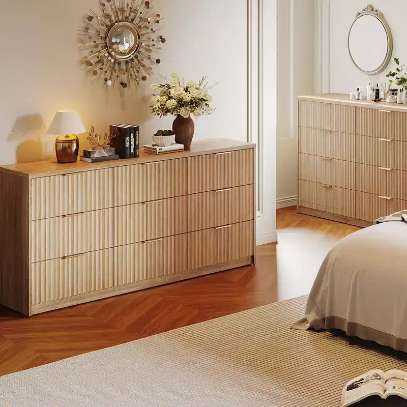 COZONY Commode cannelée à 8/9 tiroirs - Grand meuble de rangement en bois avec poignées métalliques et dispositif anti-basculement pour chambre à coucher, salon, couloir