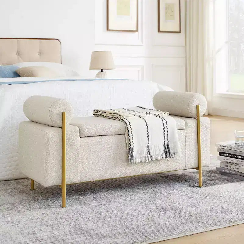 Okak Banc de Rangement Élégant avec Accoudoirs Cylindriques, Banc Rembourré Bout de Lit avec Pieds en Fer, Banc d'Entrée pour Salon, Chambre à Coucher