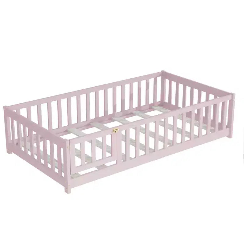 Lit au sol double Bellemave avec clôture et porte, cadre de lit Montessori bas pour enfants, bois d'hévéa massif, barrières de sécurité, assemblage facile