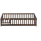 Lit au sol double Bellemave avec clôture et porte, cadre de lit Montessori bas pour enfants, bois d'hévéa massif, barrières de sécurité, assemblage facile