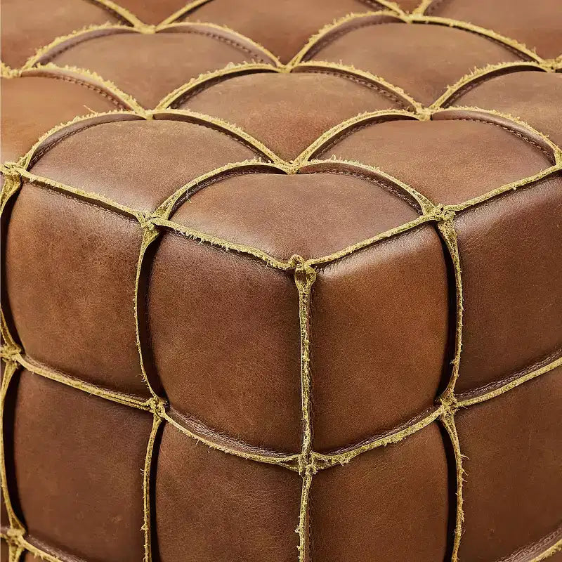Ottoman en cuir cubique avec motif patchwork quadrillé