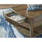 Table basse rectangulaire Signature Design by Ashley Burkbyer avec tiroirs de rangement et étagère, marron