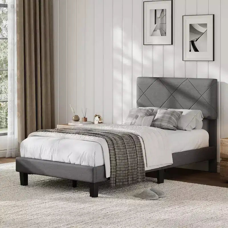 Cadre de lit GustoWave pour lit double/grand lit/très grand lit avec tête de lit rembourrée - Lit plateforme gris avec lattes en bois