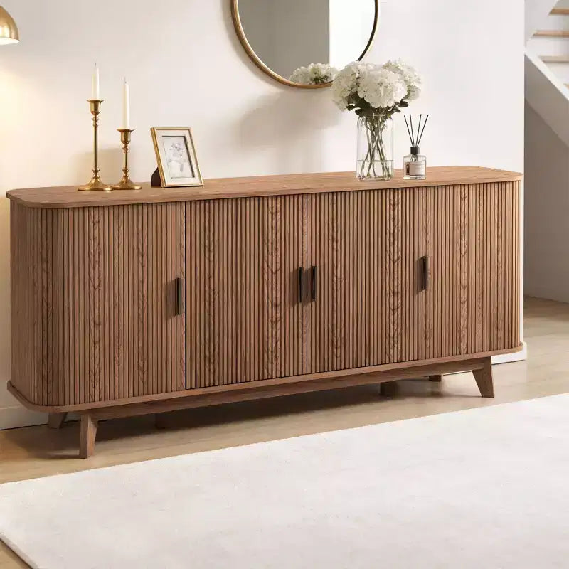 Dyonery 69 Buffet bahut cannelé moderne - Rangement à 4 portes avec étagères réglables, crédence élégante pour salle à manger