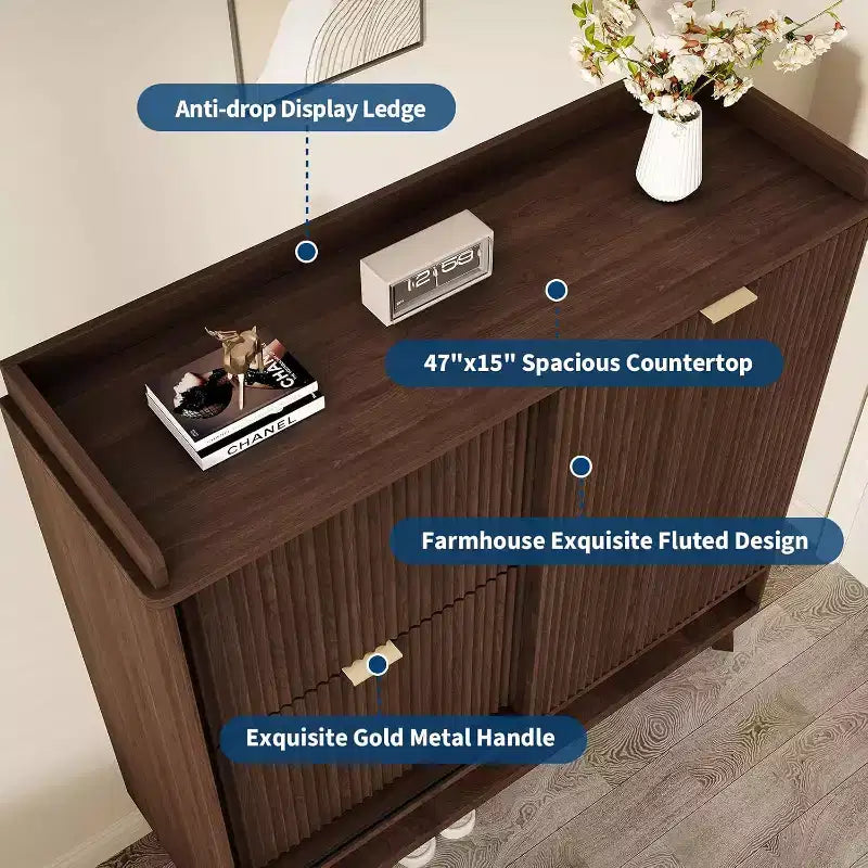 Meuble à chaussures cannelé, range-chaussures étroit autoportant Organisateur de rangement en bois avec porte coulissante et 2 tiroirs et étagères réglables pour la maison