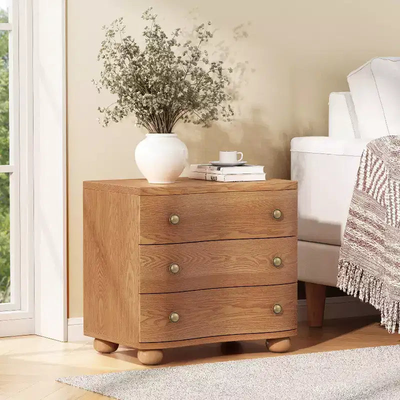 Christopher Knight Home Chaeryeong Table de chevet moderne en bois à 3 tiroirs avec façade incurvée