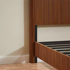 Cadre de lit plateforme en bois pour lits Double/Queen/King avec accents ondulés - ModernLuxe