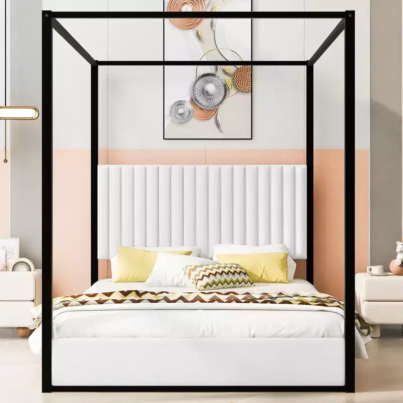 Lit plateforme à baldaquin tapissé grand lit/très grand lit avec tête de lit et cadre en métal - ModernLuxe