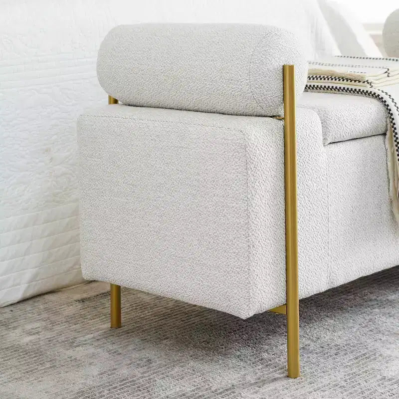 Banc de rangement GDFStudio Beryl de 112 cm avec accoudoirs cylindriques et pieds dorés