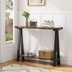 Console d'entrée fine à double niveau avec étagères de rangement, cadre en métal durable et pieds en V, adaptée aux salons, couloirs ou foyers.