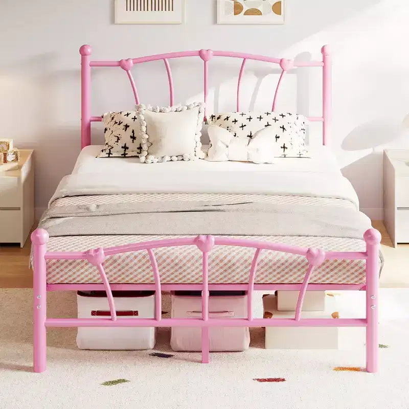 Cadre de lit en métal en forme de cœur avec tête de lit et pied de lit, design plateforme avec support à lattes solide et espace de rangement sous le lit pour chambre à coucher
