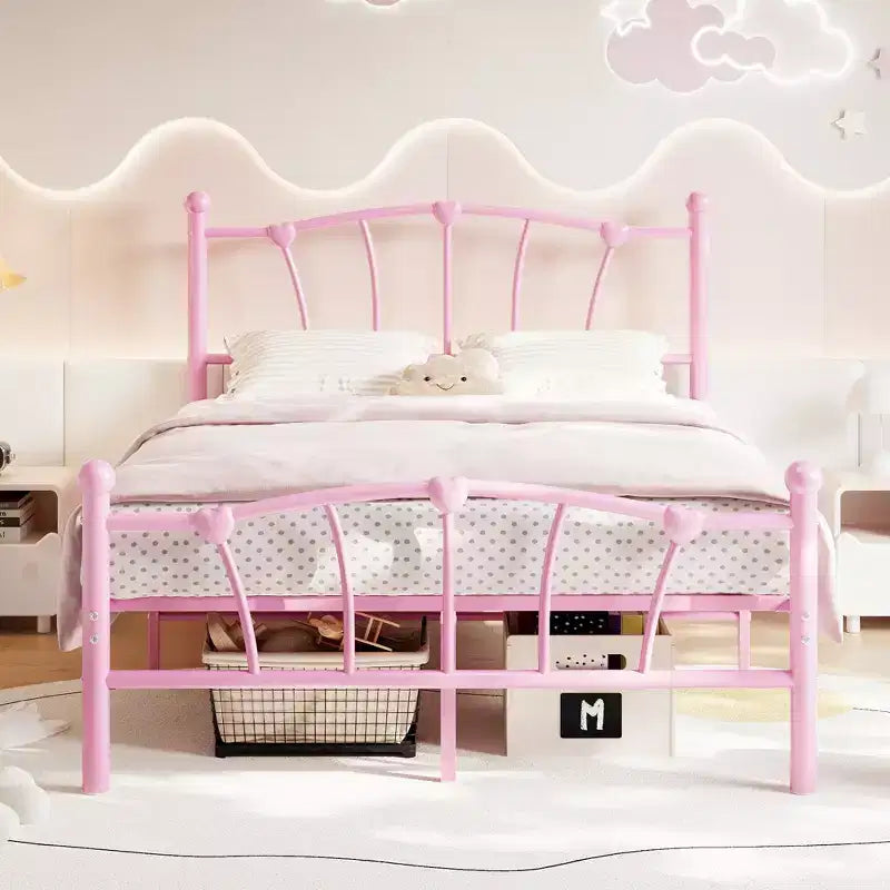 Cadre de lit en métal en forme de cœur avec tête de lit et pied de lit, design plateforme avec support à lattes solide et espace de rangement sous le lit pour chambre à coucher