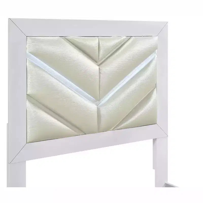 Lit panneau double Passion Furniture Moreland en bois blanc étincelant
