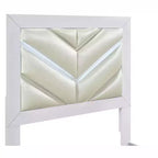 Lit panneau double Passion Furniture Moreland en bois blanc étincelant