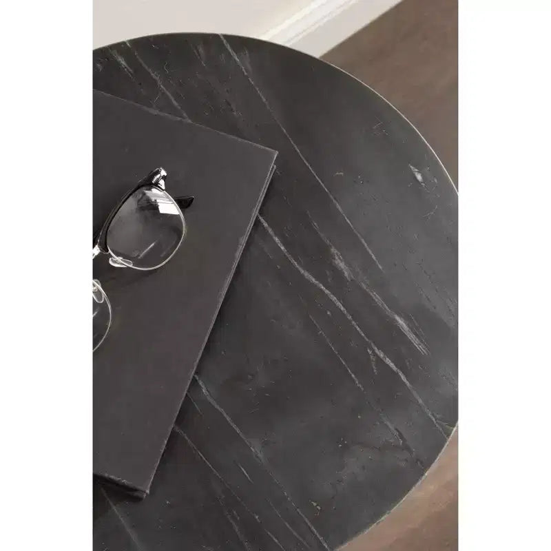 Table d'appoint ronde en marbre et métal Tira de Kate et Laurel, noire, 14x14x24
